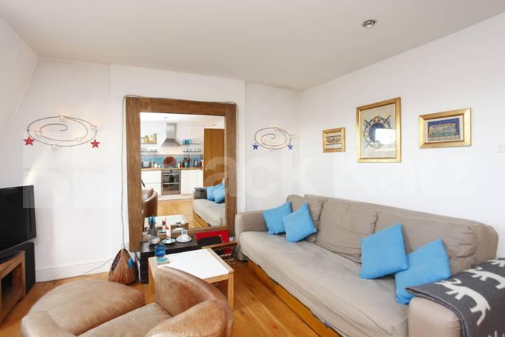 			NEW INSTRUCTION (Private Roof Terrace), 1 Bedroom, 1 bath, 1 reception Flat			 Goldney Road, MAIDA VALE